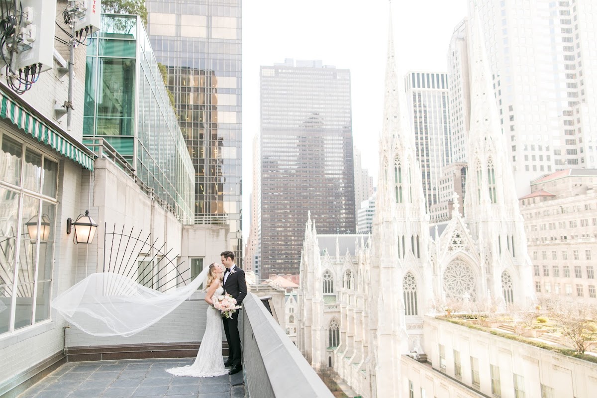 Wedding flowers at 3 West Club