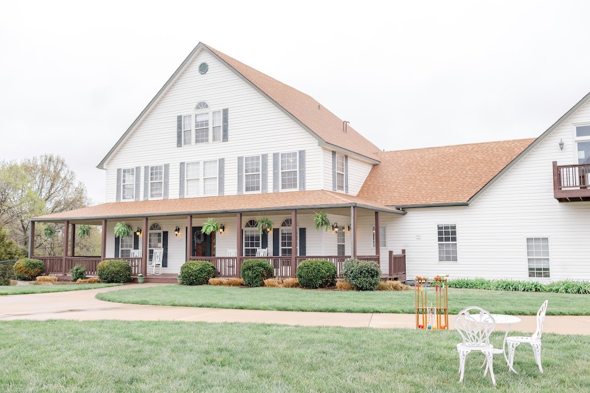 Countryside Chalet - wedding venue in Linwood, KS