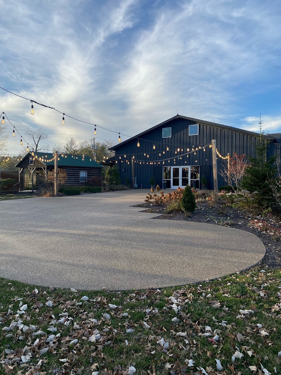 Finley Creek Vineyards - wedding venue in Zionsville, IN
