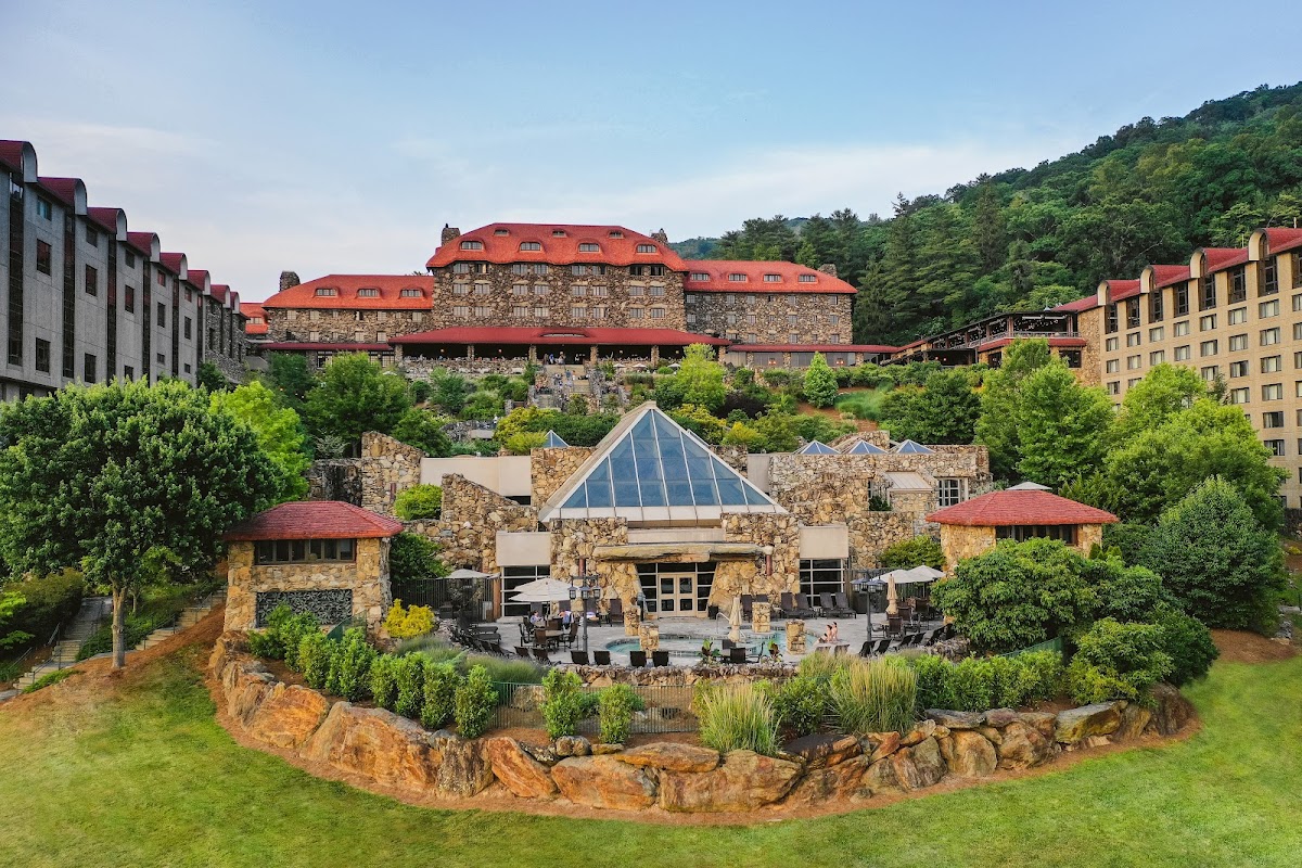 Grove Park Inn - wedding venue in Asheville, NC