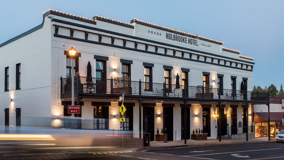 Holbrooke Hotel - wedding venue in Grass Valley, CA